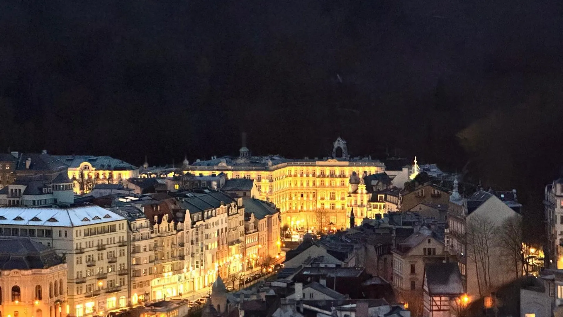 Magic View Apartman Vyhlidka 卡罗维发利